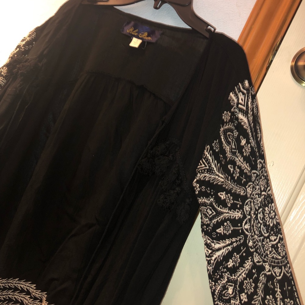 black and white kimono